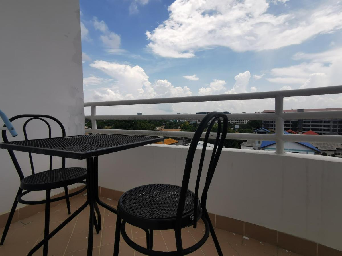 Daisy Residence Jomtien Beach Exterior foto