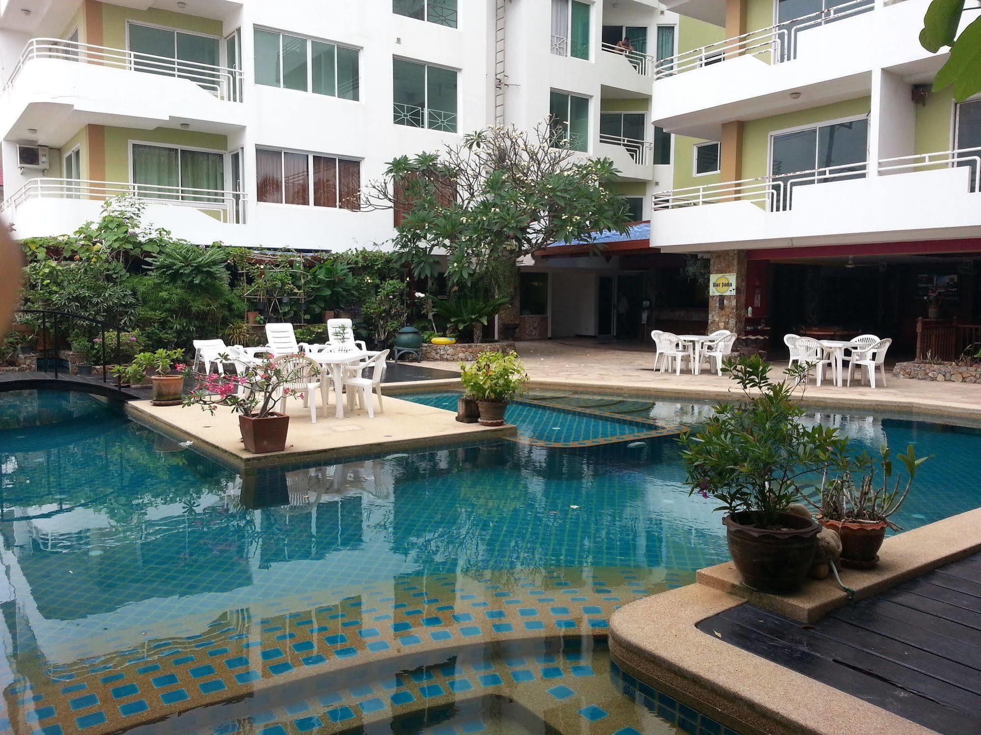 Daisy Residence Jomtien Beach Exterior foto